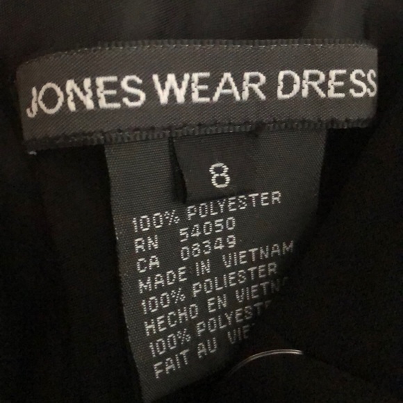 Dress - Picture 4 of 4